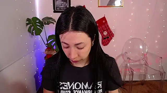 lilyy evanss online show from 3, 12, 2024