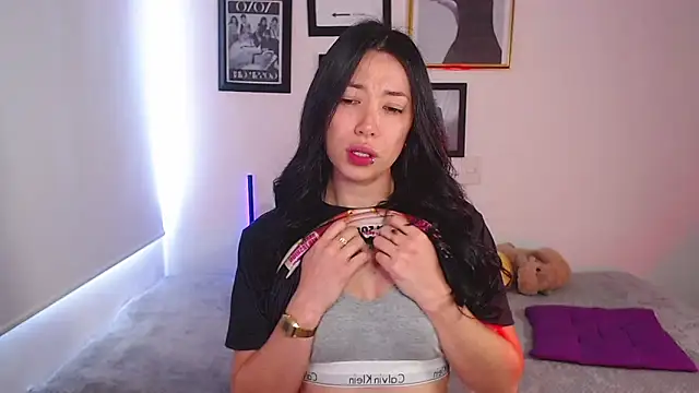 lilyy evanss online show from 22, 3, 2025