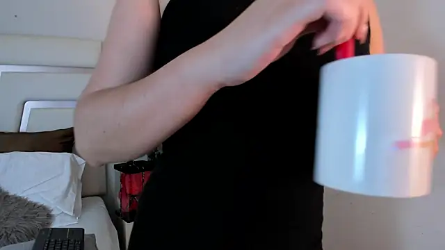 CamilaSofiia online show from 3, 3, 2025