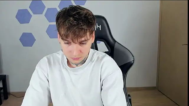 Chris Tyson online show from 16, 1, 2025