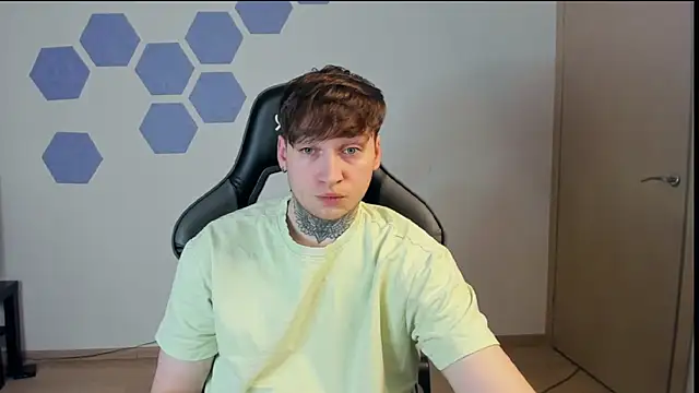 Chris Tyson online show from 1, 2, 2025