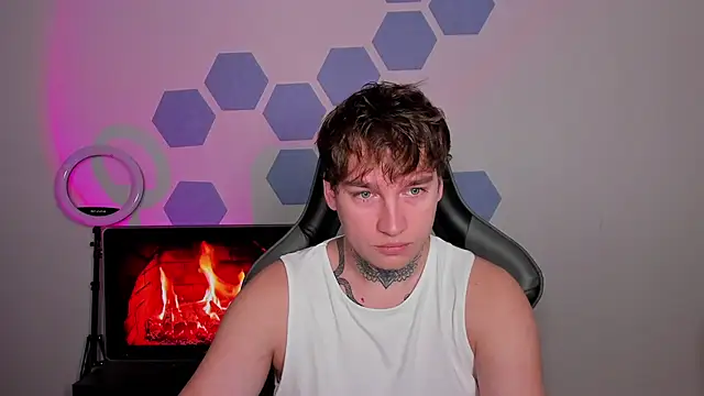 Chris Tyson online show from 6, 11, 2025