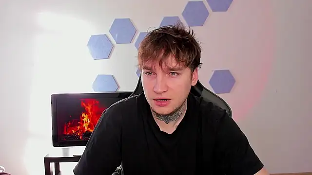 Chris Tyson online show from 17, 11, 2025