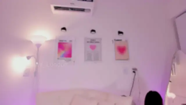 Steff London online show from 7, 11, 2025