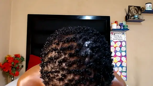 Snapshot of LongPussyLipsxx chatting on 18, 2, 2025 LongPussyLipsxx online show from 18, 2, 2025