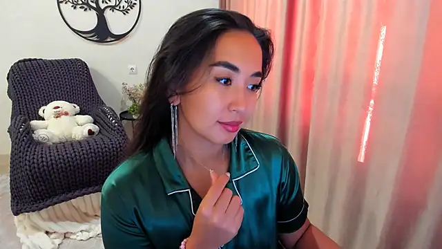 worldofkim online show from 9, 9, 2025