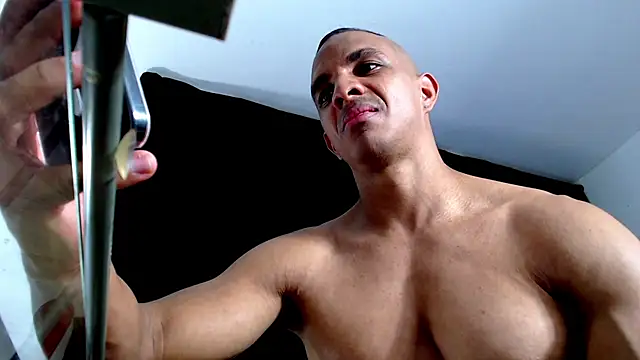 Snapshot of Antonywebb94 chatting on 18, 2, 2026 Antonywebb94 online show from 18, 2, 2026