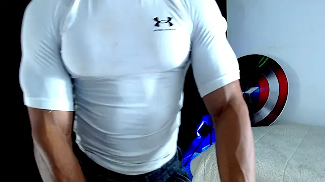 Snapshot of Antonywebb94 chatting on 8, 3, 2026 Antonywebb94 online show from 8, 3, 2026