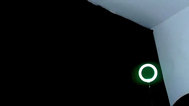 Snapshot of Antonywebb94 chatting on 8, 3, 2026 Antonywebb94 online show from 8, 3, 2026