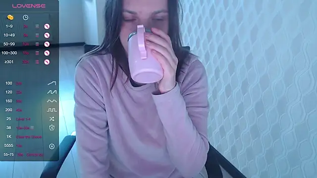 LisaHeart online show from 9, 4, 2026