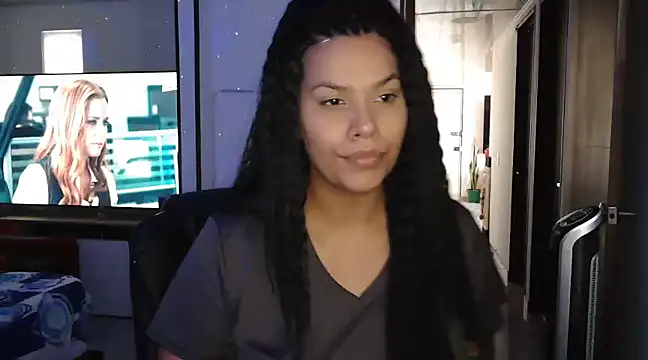 Snapshot of CarolinaRincon chatting on 15, 12, 2024 CarolinaRincon online show from 15, 12, 2024