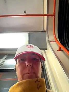 eveangelll online show from 23, 10, 2025