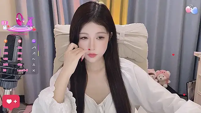 Snapshot of 7-Love chatting on 24, 4, 2026 7-Love online show from 24, 4, 2026