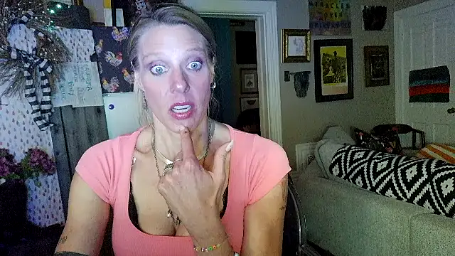 Glamazonx online show from 4, 4, 2026