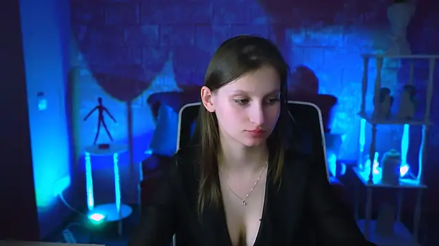 EllaHorton online show from 21, 2, 2025