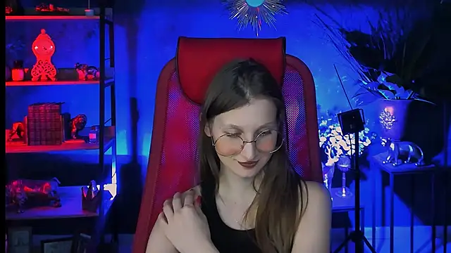 EllaHorton online show from 13, 3, 2025