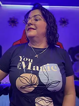 PaulinaSanders X online show from 5, 3, 2025