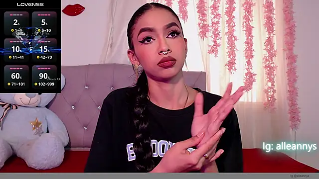 Alleanys Cristal online show from 1, 3, 2025