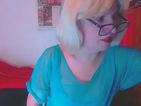 LorenJade online show from 4, 12, 2025