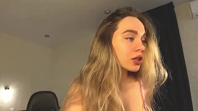 Snapshot of hotexclusive_ chatting on 28, 2, 2025 hotexclusive online show from 28, 2, 2025