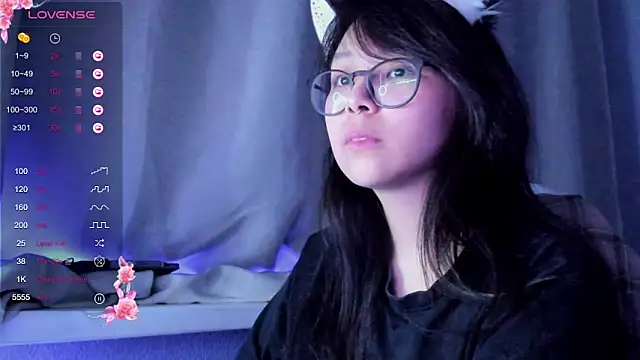 Snapshot of maydaykimmy chatting on 12, 12, 2024 maydaykimmy online show from 12, 12, 2024