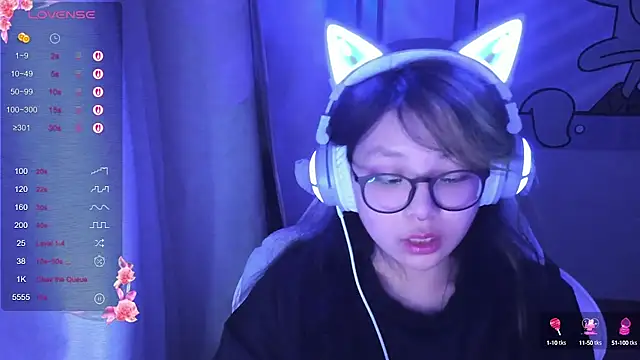 Snapshot of maydaykimmy chatting on 15, 2, 2025 maydaykimmy online show from 15, 2, 2025