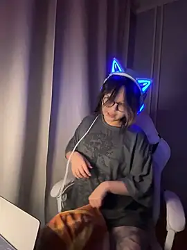 maydaykimmy online show from 2, 12, 2025