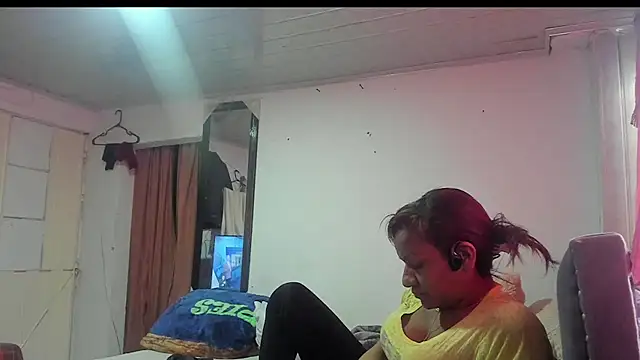 Snapshot of Laflaka22 chatting on 12, 5, 2026 Laflaka22 online show from 12, 5, 2026