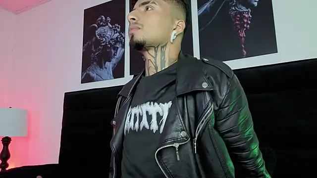 Snapshot of JuanCamiilo_66 chatting on 8, 2, 2026 JuanCamiilo 66 online show from 8, 2, 2026