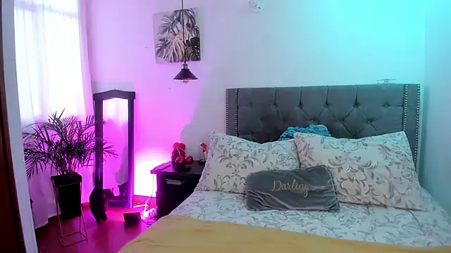 Melody bonnie online show from 10, 4, 2026