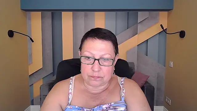 BarbaraTurners online show from 12, 9, 2025