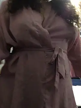 honeeyyy pot online show from 3, 1, 2025