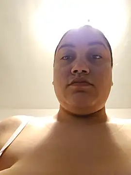 honeeyyy pot online show from 20, 5, 2026