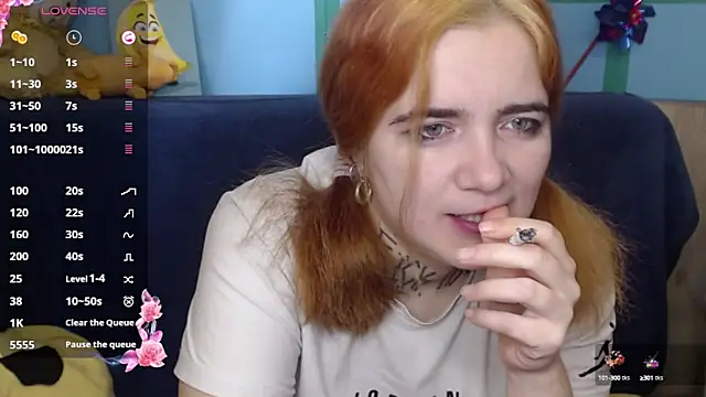 Snapshot of Yours_good_mood chatting on 8, 3, 2025 Yours good mood online show from 8, 3, 2025