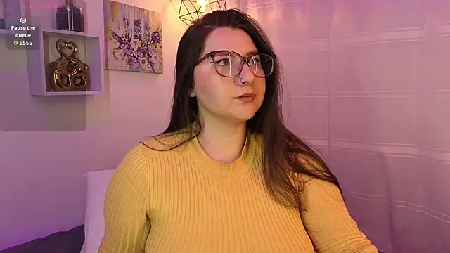 Roxxanne Bail online show from 21, 11, 2025