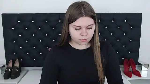 Snapshot of AbbyPleasure chatting on 6, 3, 2025 AbbyPleasure online show from 6, 3, 2025