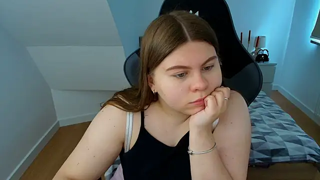 Snapshot of AbbyPleasure chatting on 4, 6, 2026 AbbyPleasure online show from 4, 6, 2026