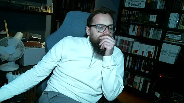 Snapshot of MeSteff chatting on 29, 12, 2024 MeSteff online show from 29, 12, 2024