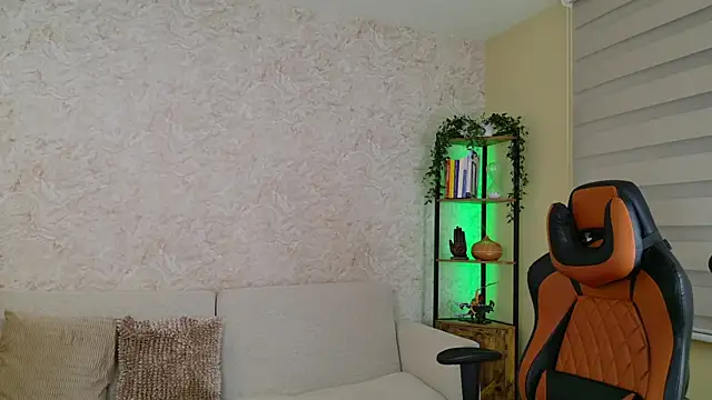 AdanReilly online show from 7, 12, 2024