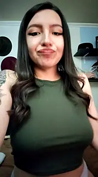 Snapshot of Paudelatorre chatting on 21, 3, 2025 Paudelatorre online show from 21, 3, 2025