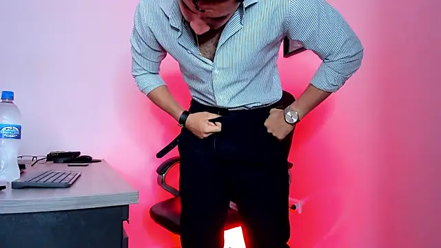 Snapshot of thesexlawyer1 chatting on 10, 1, 2025 thesexlawyer1 online show from 10, 1, 2025