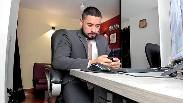Snapshot of thesexlawyer1 chatting on 6, 5, 2026 thesexlawyer1 online show from 6, 5, 2026