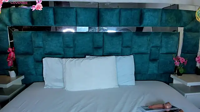 Snapshot of Abril_Gomez06 chatting on 4, 4, 2026 Abril Gomez06 online show from 4, 4, 2026