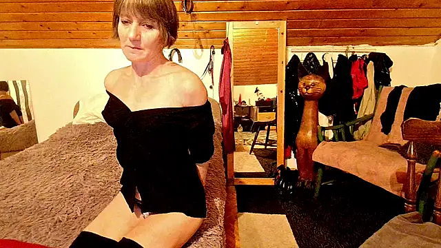 Hot Colettte online show from 27, 2, 2025