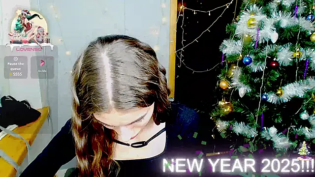 Snapshot of EmmyGreans chatting on 30, 12, 2024 EmmyGreans online show from 30, 12, 2024