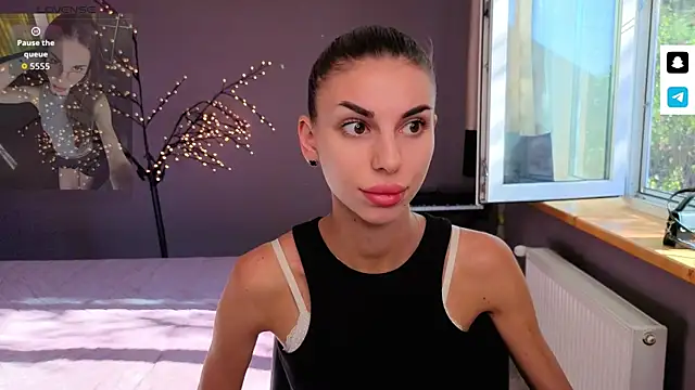 EmmyGreans online show from 18, 7, 2026