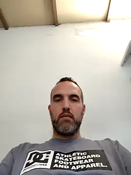 leon3875 online show from 26, 11, 2025