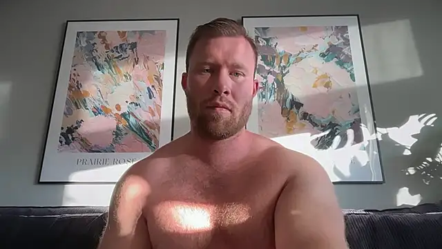 Snapshot of swekingxx chatting on 7, 7, 2026 swekingxx online show from 7, 7, 2026