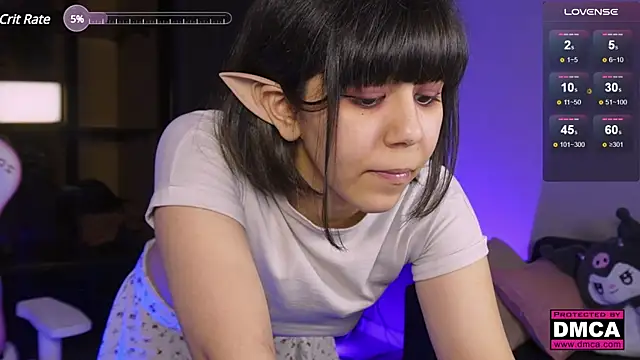 Snapshot of Triss_Moon chatting on 8, 1, 2025 Triss Moon online show from 8, 1, 2025