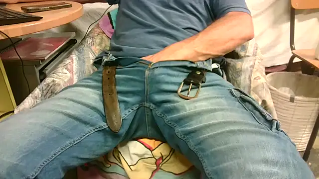 Giulio35 Pika online show from 28, 9, 2025